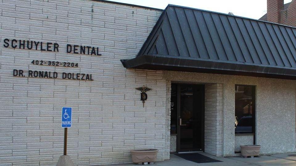 Schuyler Dental Clinic | 216 E 10th St, Schuyler, NE 68661, USA | Phone: (402) 235-5027