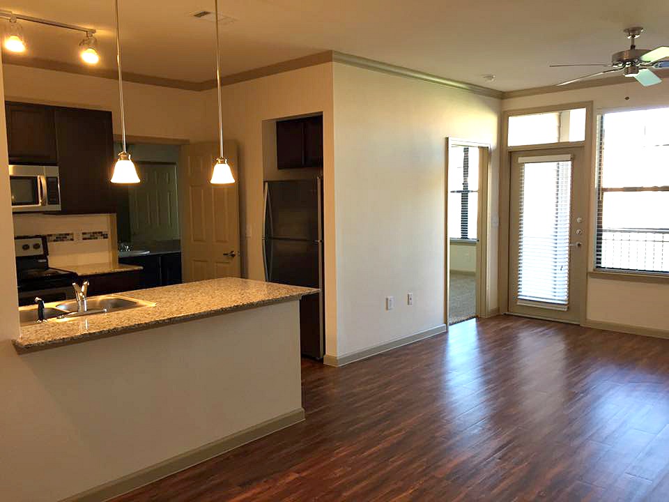 Mansfield on the Green Apartments | 250 N State Hwy 360, Mansfield, TX 76063, USA | Phone: (855) 601-2408