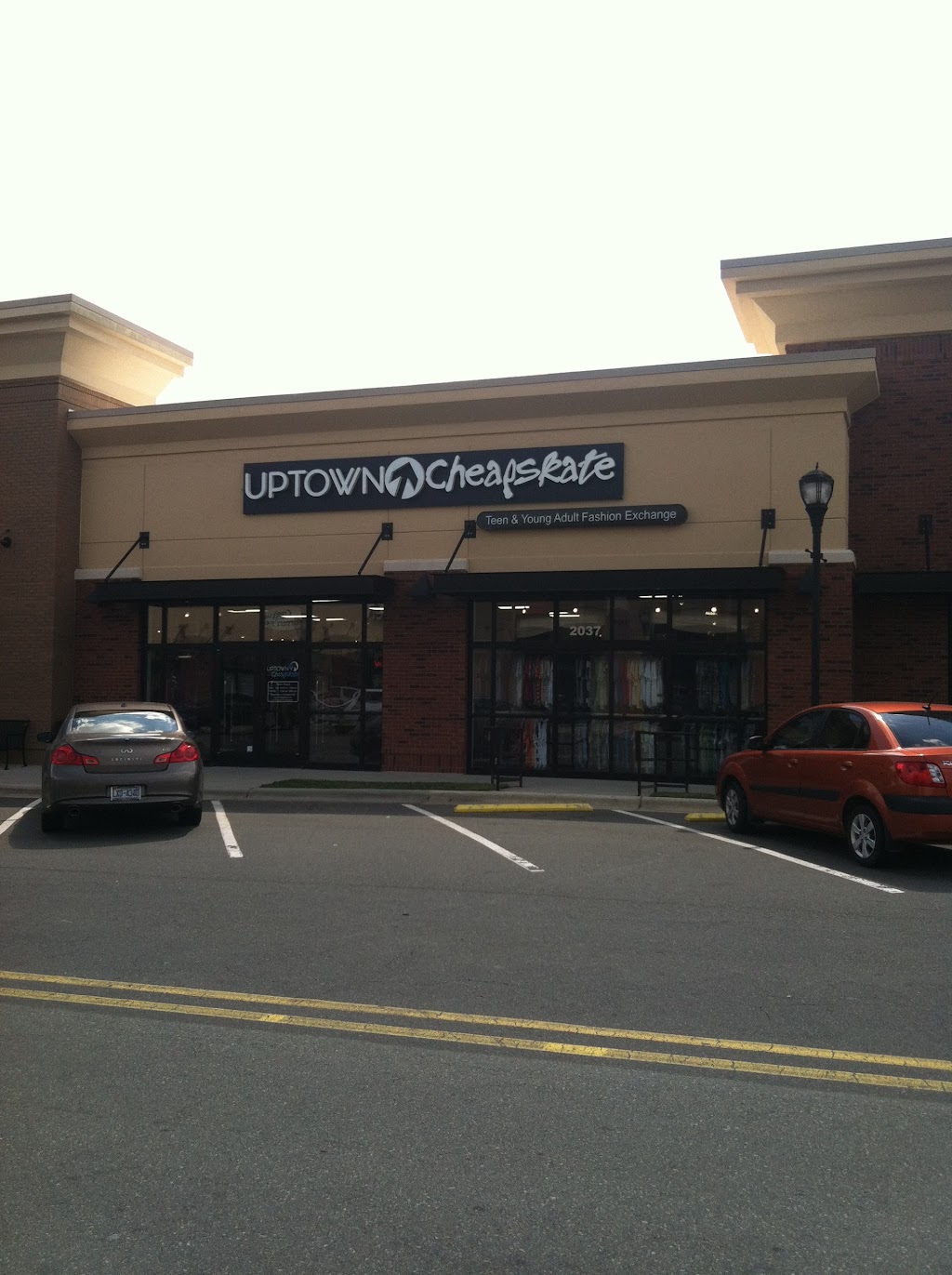 Uptown Cheapskate | 1555 Beaver Creek Commons Dr, Apex, NC 27502, USA | Phone: (919) 363-2227