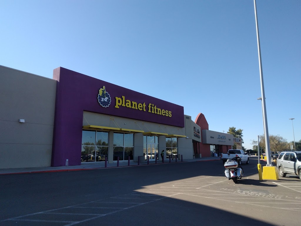 Planet Fitness | Tri Valley Plaza, 1325 E Florence Blvd, Casa Grande, AZ 85122, USA | Phone: (520) 788-6200