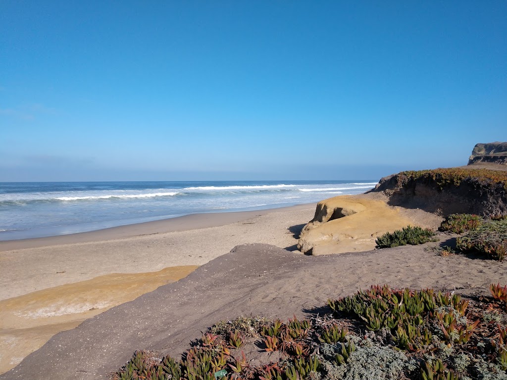 Pomponio State Beach | 19369 Cabrillo Hwy S, San Gregorio, CA 94074, USA | Phone: (650) 879-2170