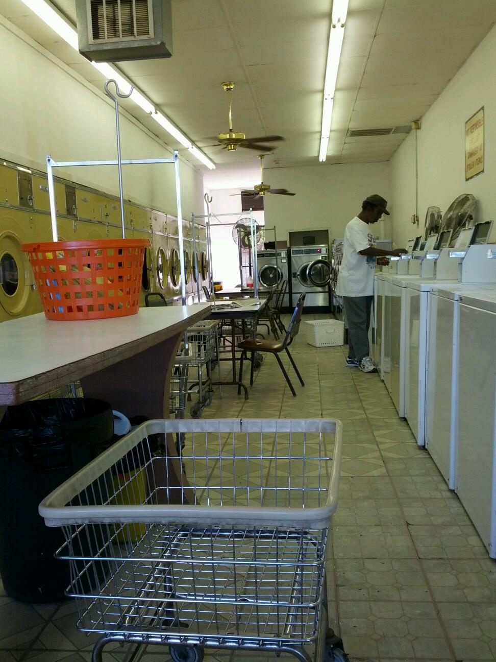 C & R Laundromat | 7729 2nd Ave S, Birmingham, AL 35206, USA | Phone: (205) 836-3868