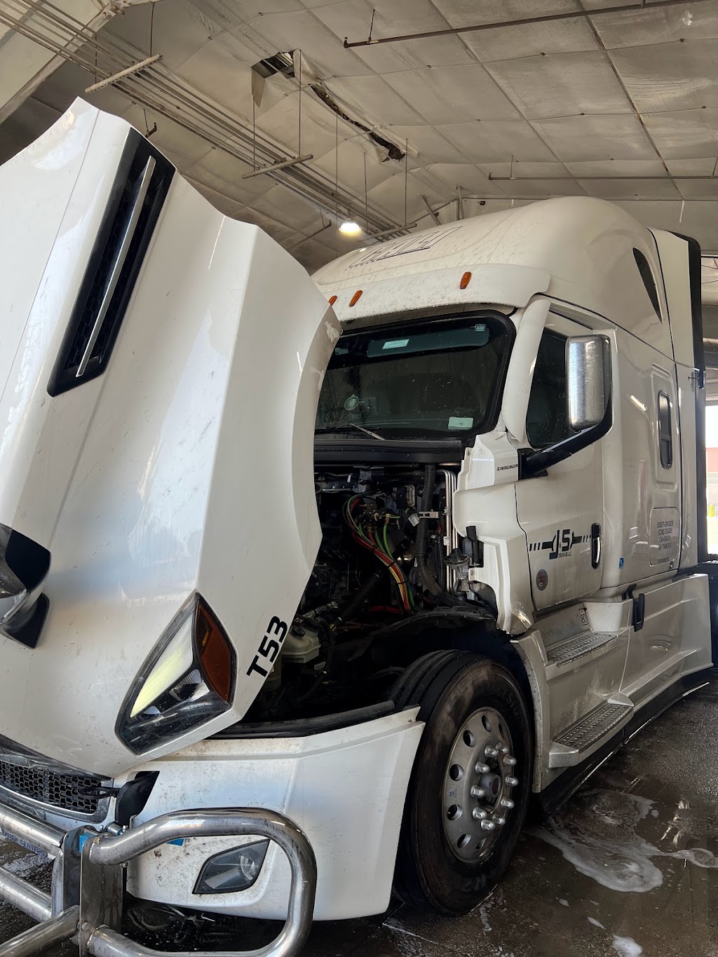 VALLEY TRUCK WASH&RV | 6603 Betty Dr Suite D, Visalia, CA 93291 | Phone: (559) 991-6523