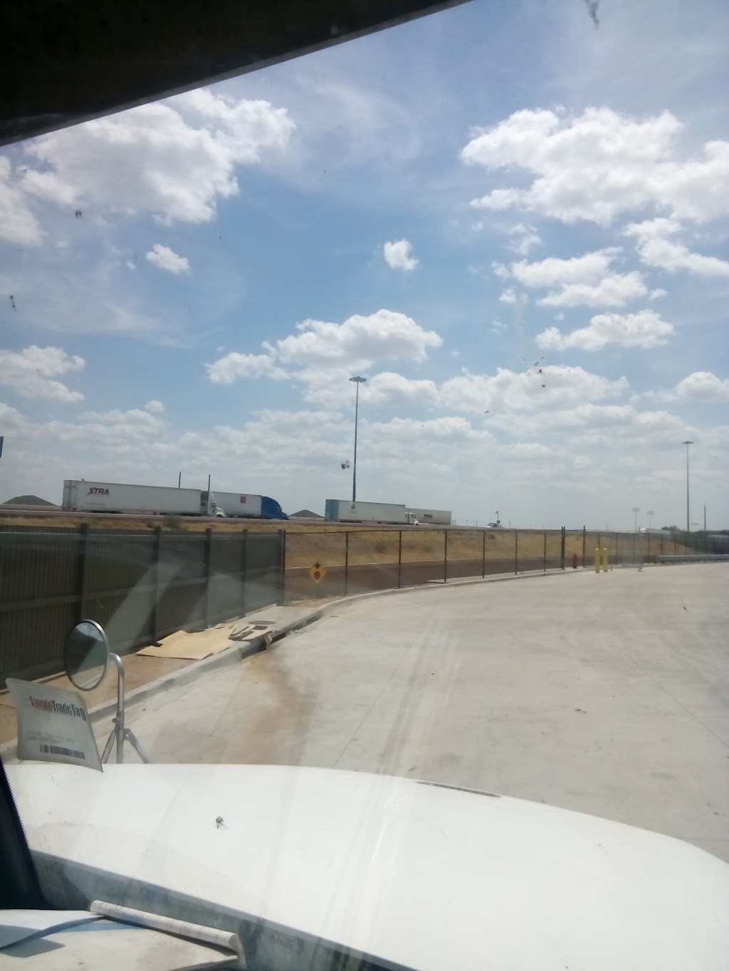 DHL Warehouse | 7802 Bob Bullock Loop, Laredo, TX 78045, USA | Phone: (956) 725-1505