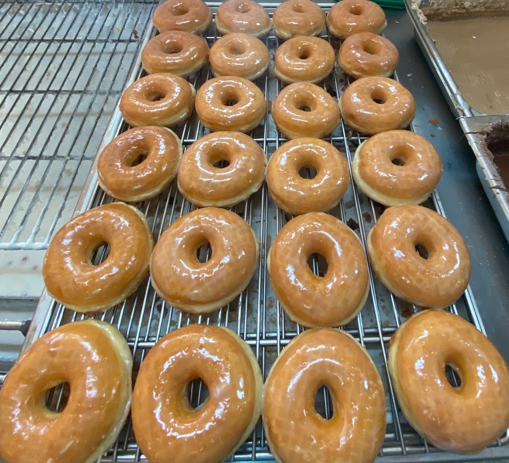 Manleys Donut Shop | 5721 Camden Ave, San Jose, CA 95124, USA | Phone: (408) 267-4578