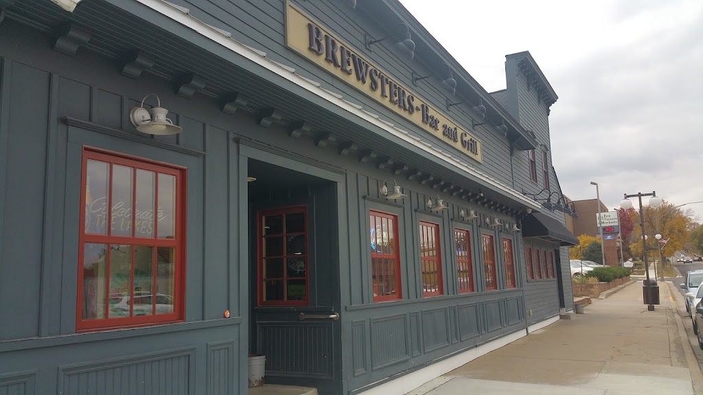 Brewsters Bar & Grill | 115 4th St S, Cannon Falls, MN 55009, USA | Phone: (507) 263-5020