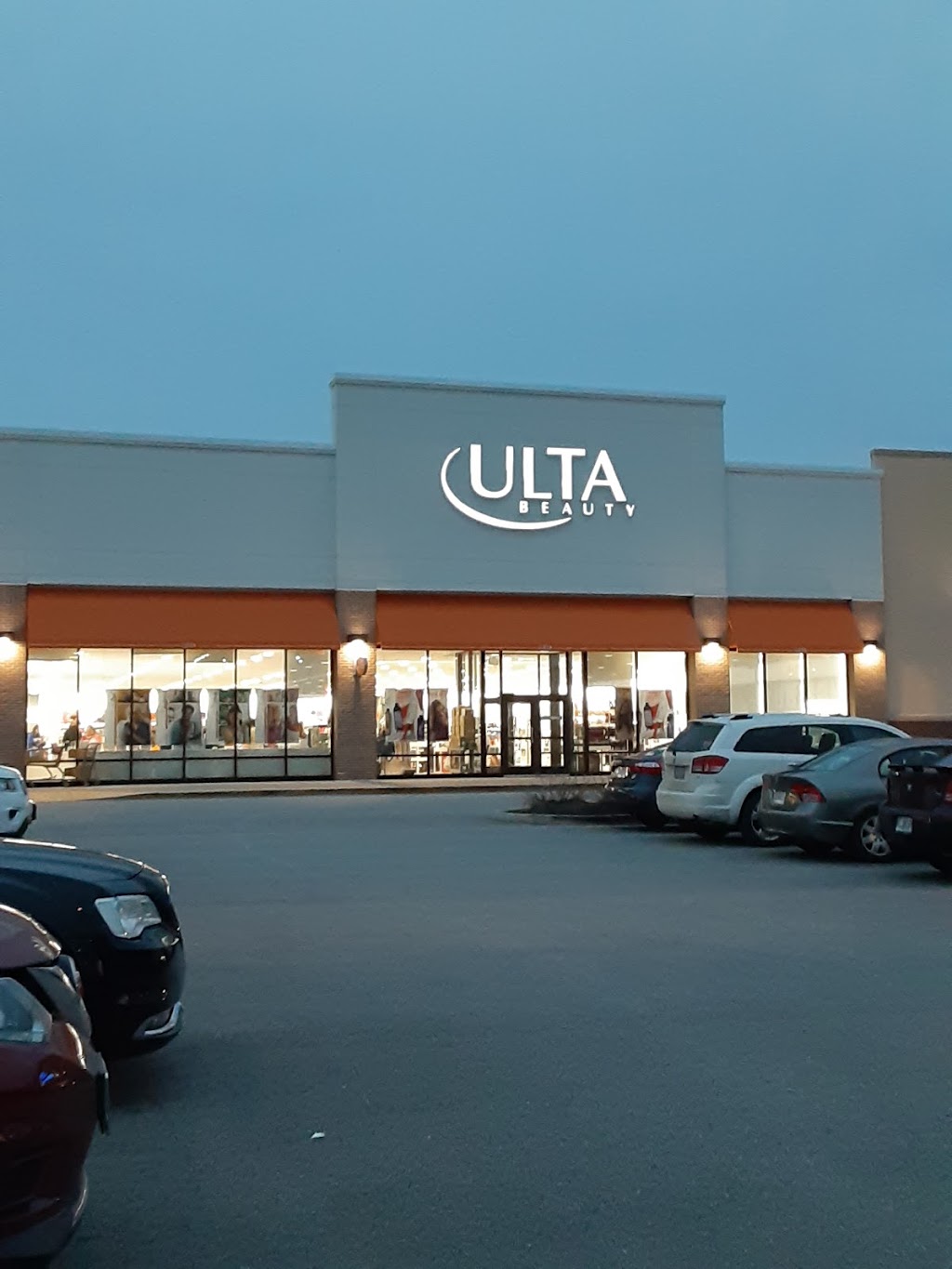 Ulta Beauty | 5232 N Service Rd, St Peters, MO 63376, USA | Phone: (636) 278-2068
