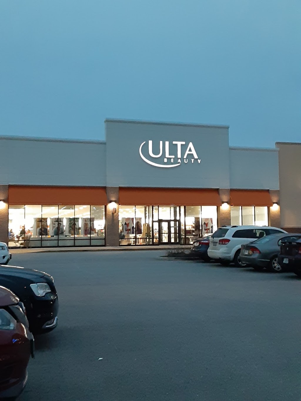 Ulta Beauty | 5232 N Service Rd, St Peters, MO 63376 | Phone: (636) 278-2068