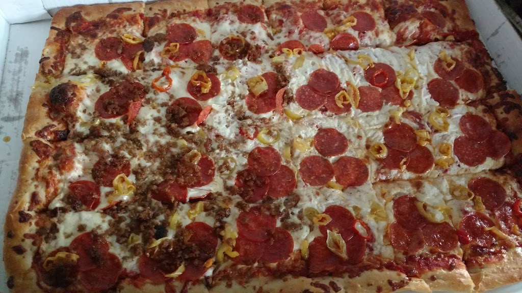 Coccas Pizza | 18 E McKinley Way, Youngstown, OH 44514, USA | Phone: (330) 757-7555