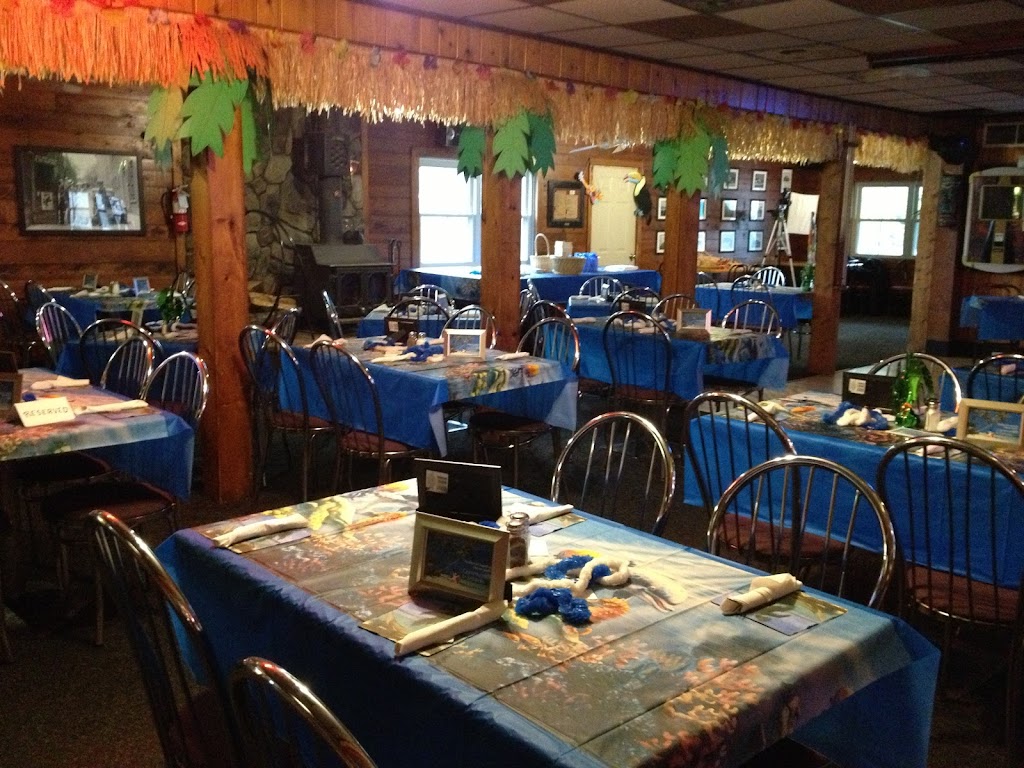 Highland Inn | 3171 Round Lake Hwy, Manitou Beach, MI 49253, USA | Phone: (517) 547-9726