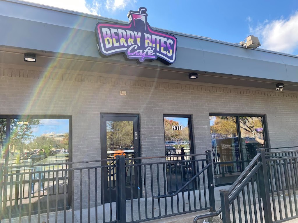 Berry Bites Cafe | 2911 W Berry St, Fort Worth, TX 76109, USA | Phone: (817) 367-9627