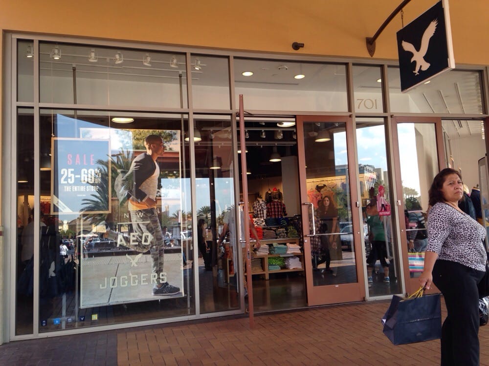 American Eagle & Aerie Outlet | 1025 Outlet Center Dr Suite 810, Smithfield, NC 27577, USA | Phone: (919) 938-3013