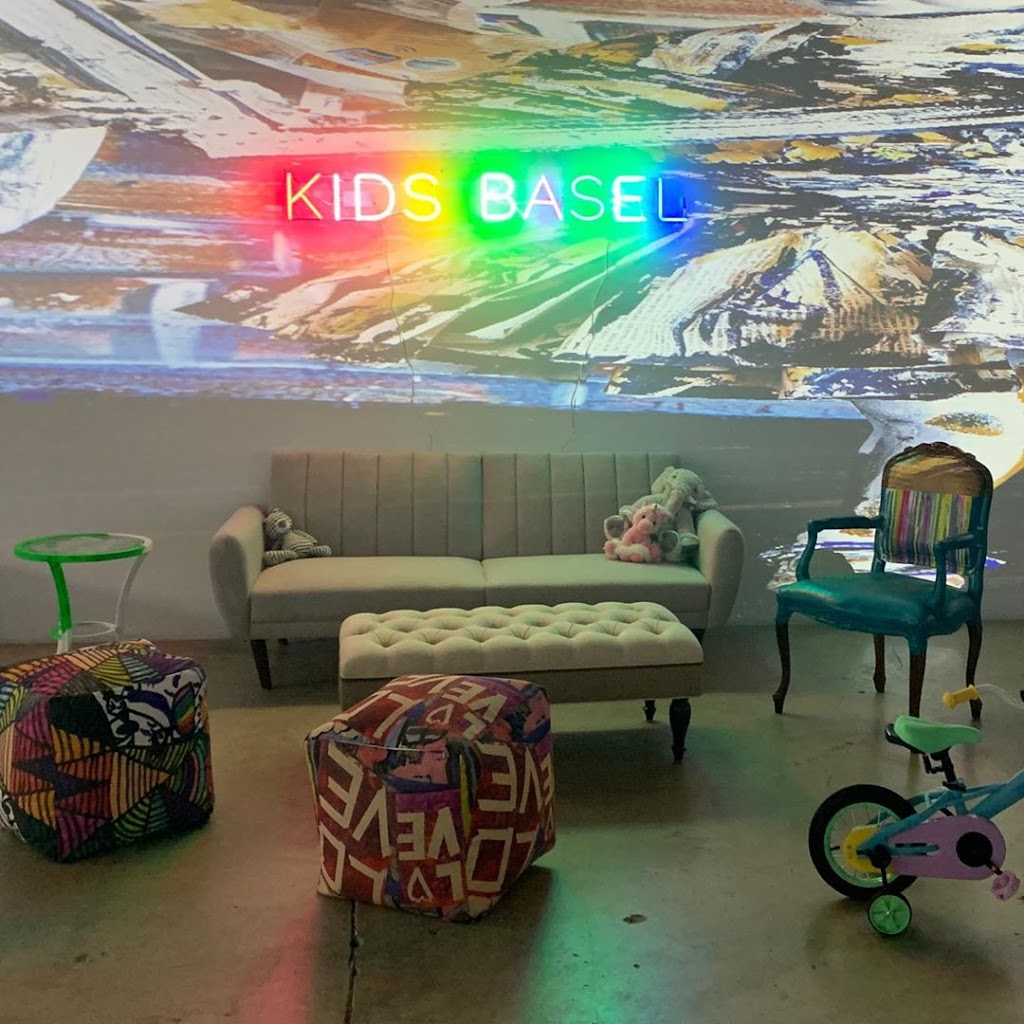 Neon Popsicle | 152 Ludlow St, New York, NY 10002, USA | Phone: (212) 390-1178