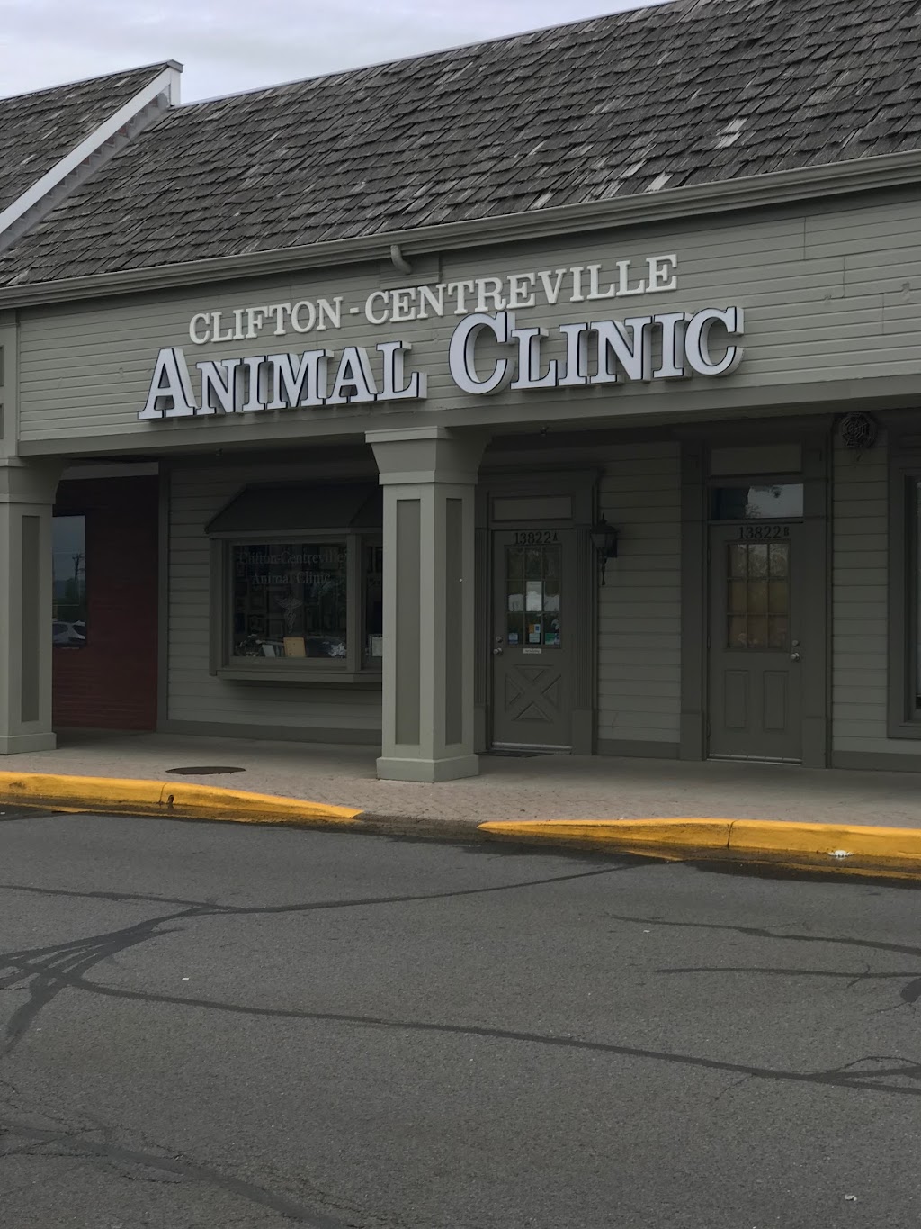 Clifton-Centreville Animal Clinic | 13822 Braddock Rd A, Centreville, VA 20121, USA | Phone: (703) 830-8844