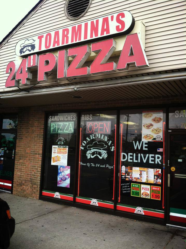 Toarminas Pizza | 7640 Merriman Rd, Romulus, MI 48174, USA | Phone: (734) 721-1409
