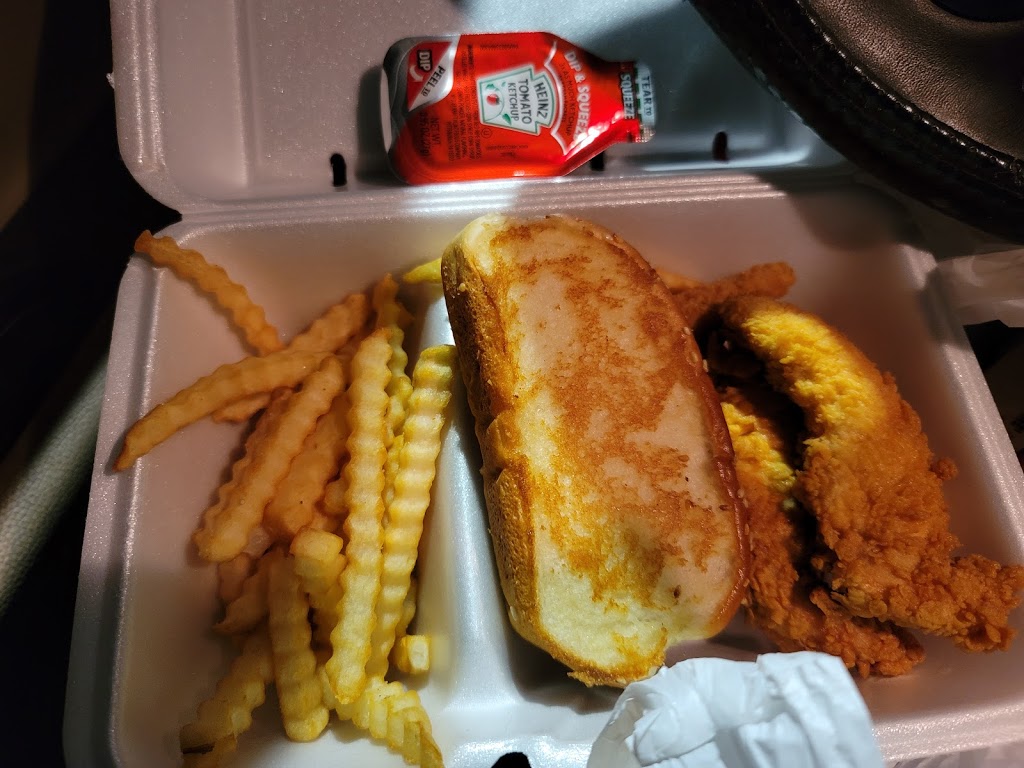 Raising Canes Chicken | 1599 E North Ave, Belton, MO 64012, USA | Phone: (816) 348-7745