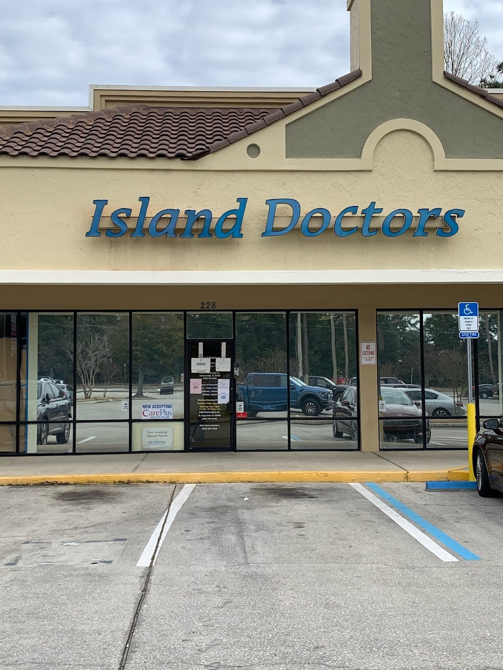Island Doctors | 11565 N Main St #228, Jacksonville, FL 32218, USA | Phone: (904) 757-2811