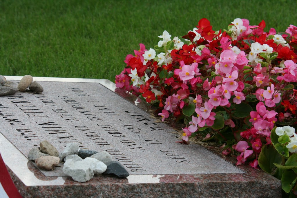 United Hebrew Brotherhood Cemetery | 2605 W 70th 1/2 St, Richfield, MN 55423, USA | Phone: (612) 998-0077