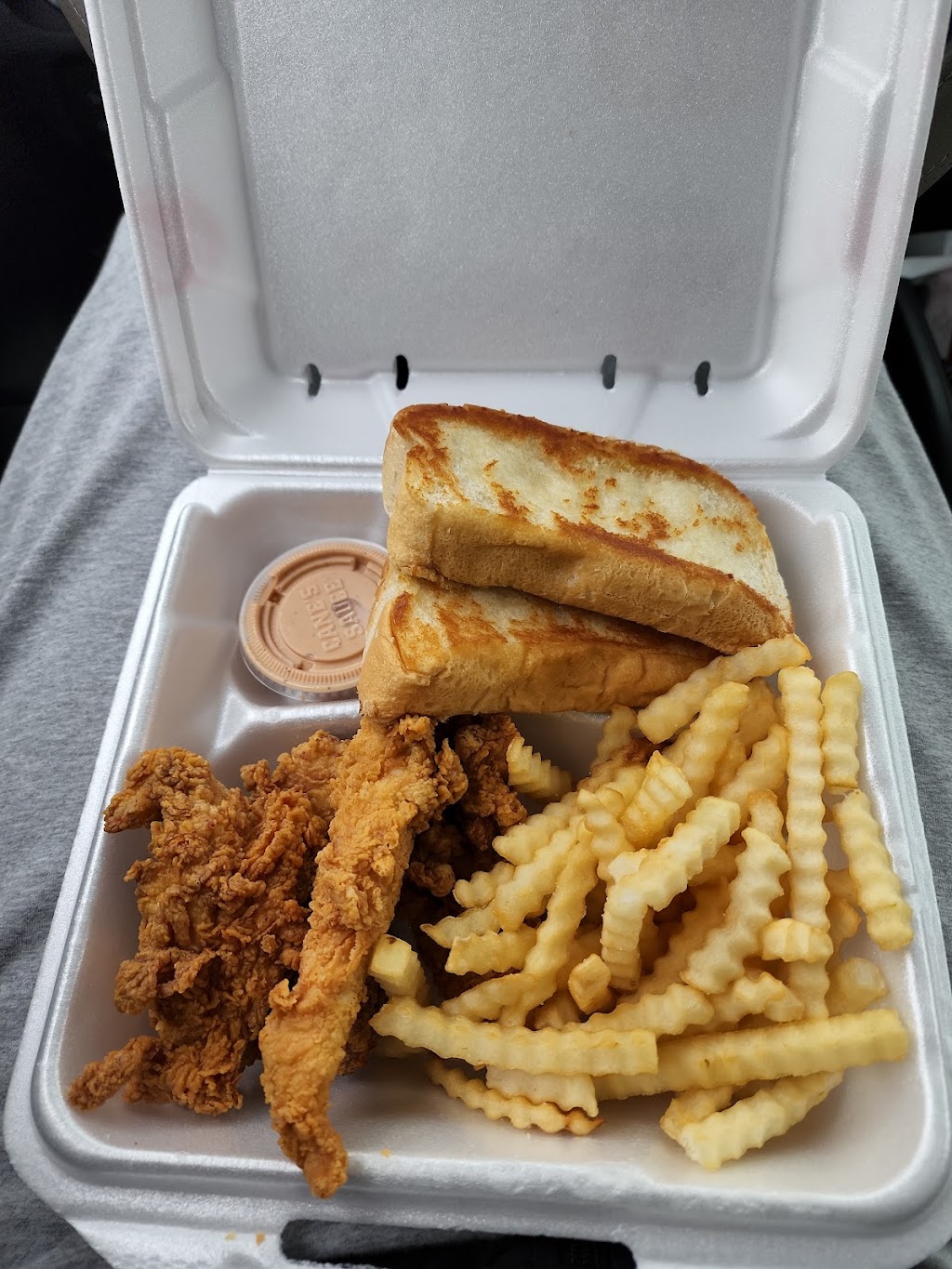 Raising Canes Chicken Fingers | 1172 N Muldoon Rd J, Anchorage, AK 99504, USA | Phone: (907) 885-3722