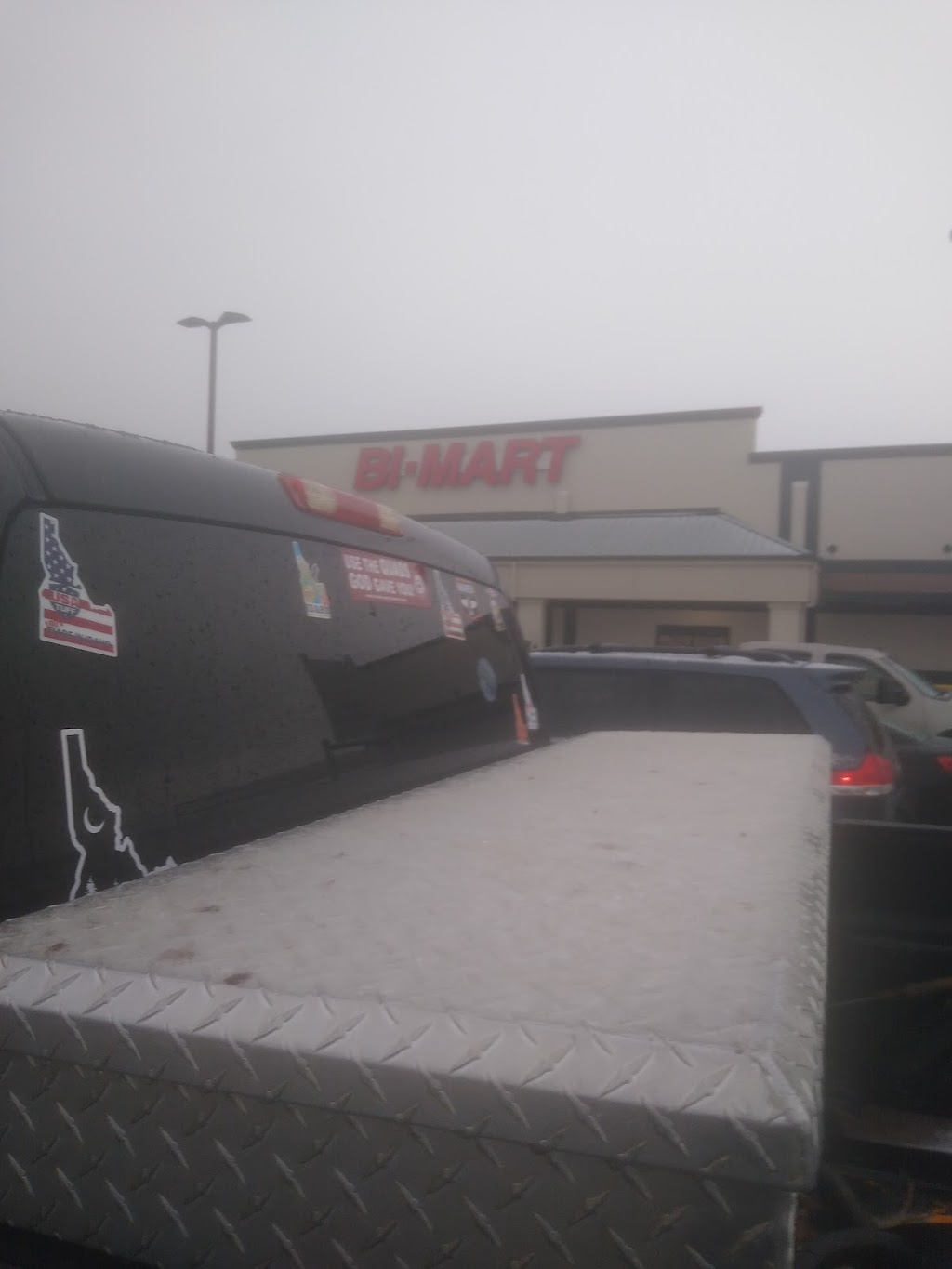 Bi-Mart Membership Discount Stores | 1277 E Deer Flat Rd, Kuna, ID 83634, USA | Phone: (208) 287-8986