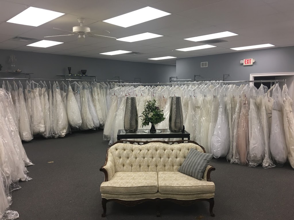 Memories Bridal & Prom Formal Wear | 2835 Cincinnati Dayton Rd, Middletown, OH 45044, USA | Phone: (513) 727-8770