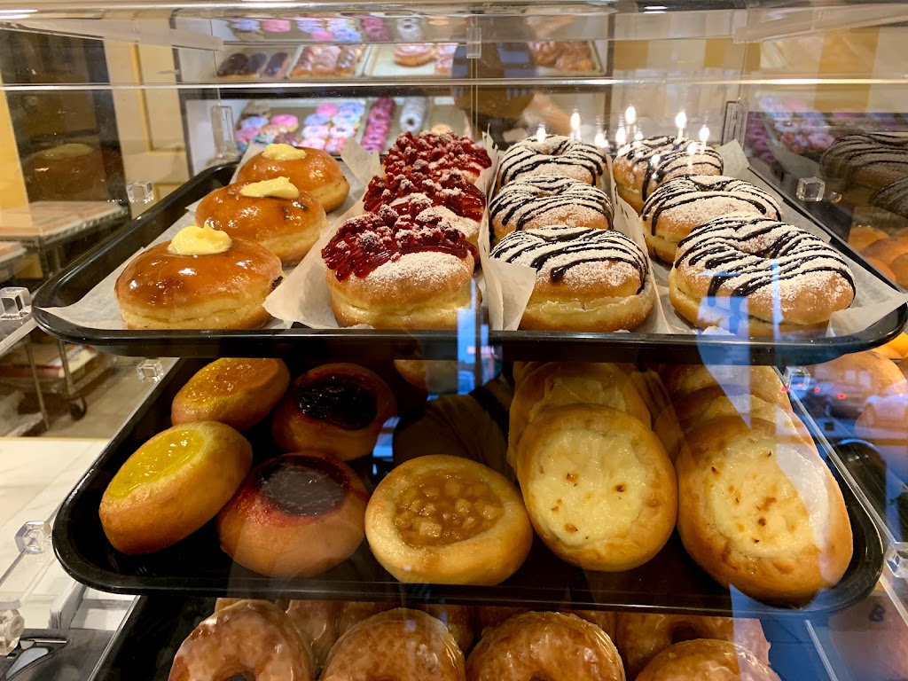 Glazed Kolache and Donuts | 3050 W Camp Wisdom Rd Suite 180, Grand Prairie, TX 75052, USA | Phone: (469) 610-5454