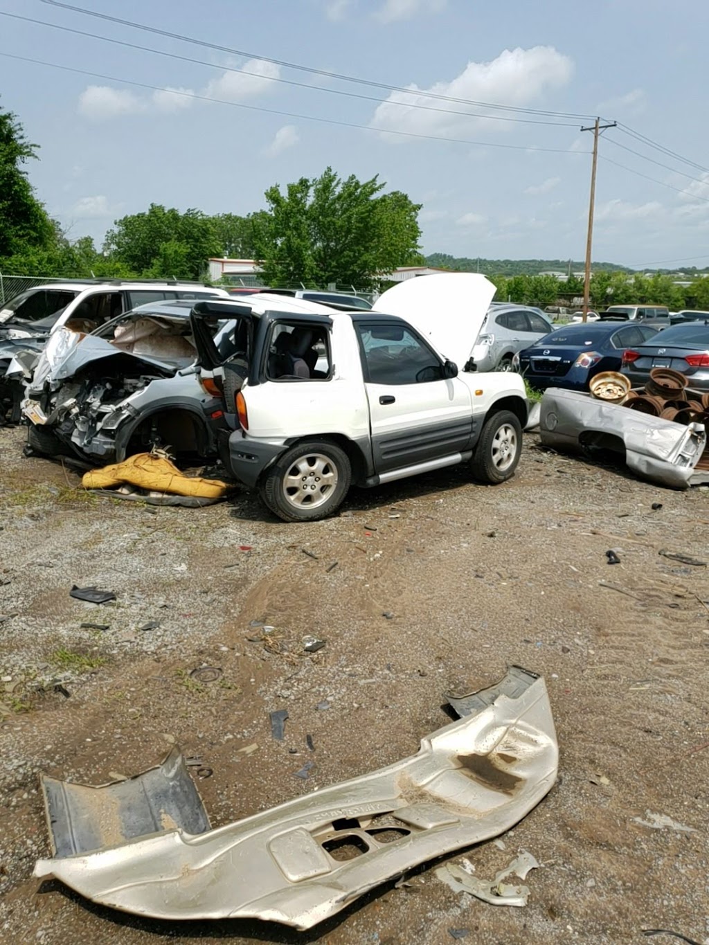 Tulsa Auto Salvage | 5600 Southwest Blvd, Tulsa, OK 74107, USA | Phone: (918) 446-6166