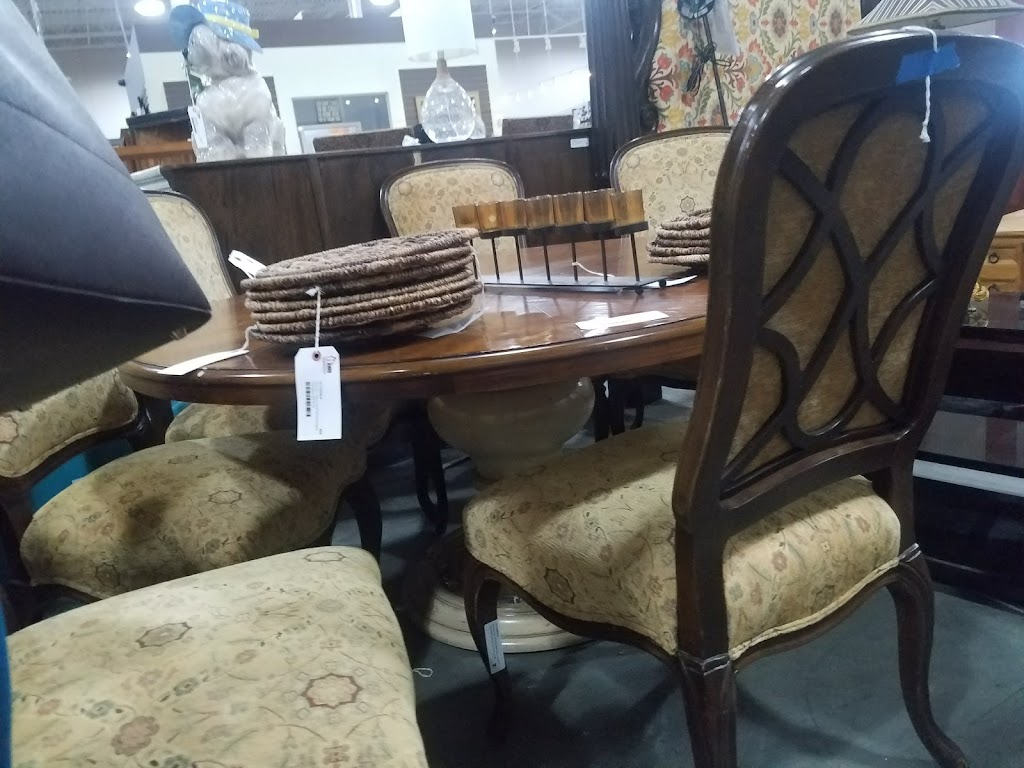 Home Consignment Center - Bee Cave | 12812 Shops Pkwy #100, Austin, TX 78738, USA | Phone: (512) 263-4600