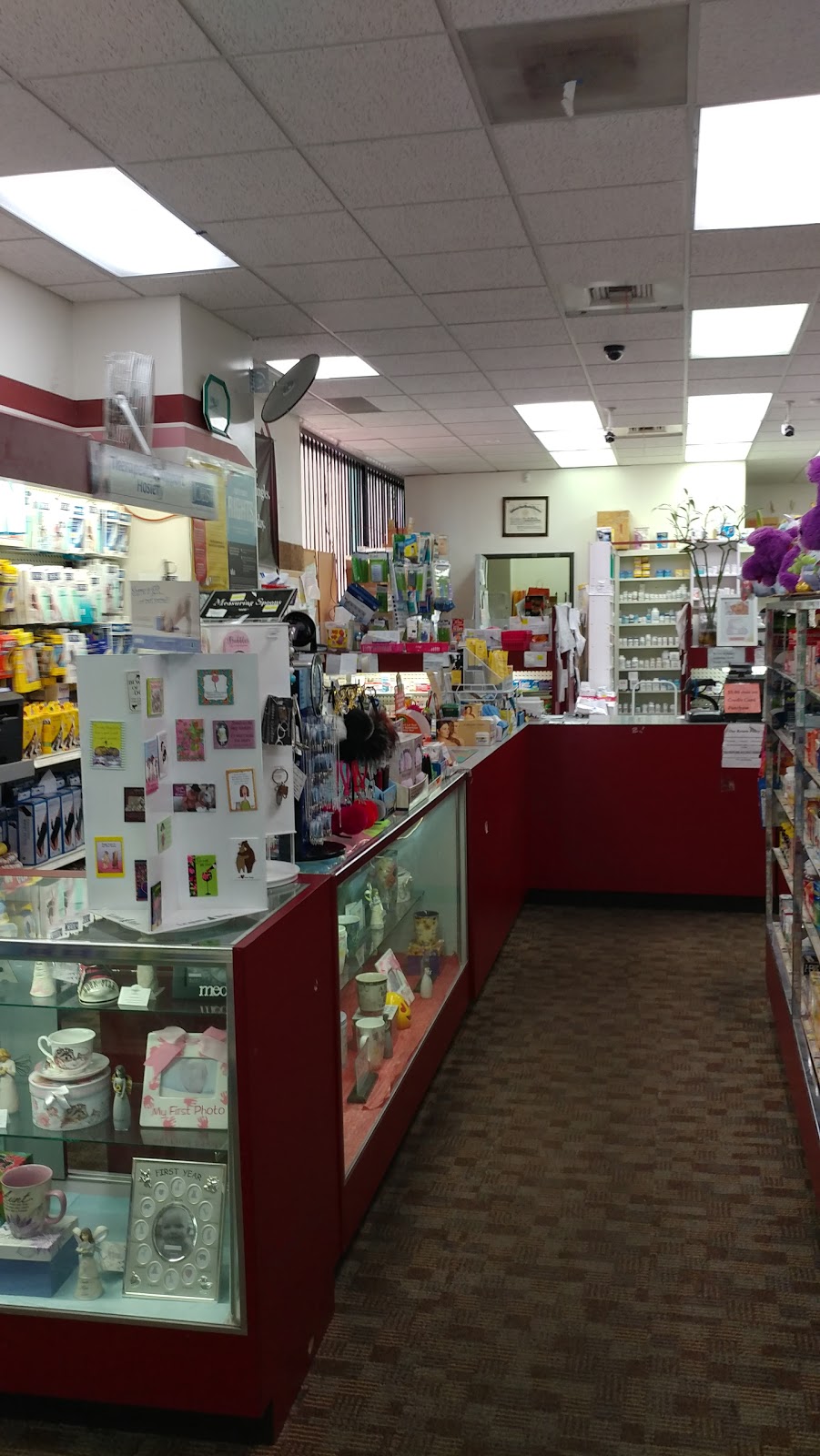 Oak Hills Medical Pharmacy | 7345 Medical Center Dr # 100, Canoga Park, CA 91307, USA | Phone: (818) 715-0070