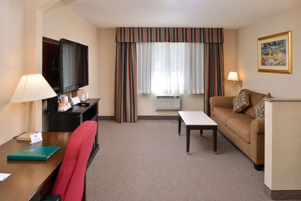 Quality Inn & Suites Walnut - City of Industry | 1170 Fairway Dr, Walnut, CA 91789, USA | Phone: (909) 895-4319