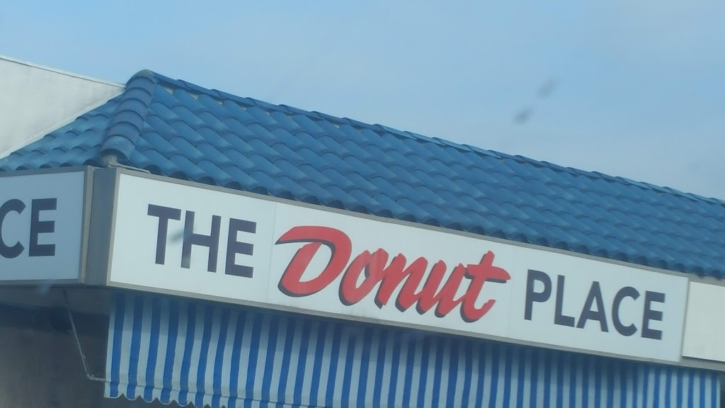 Donut Place | 5476 Del Amo Blvd, Long Beach, CA 90808 | Phone: (562) 429-7206