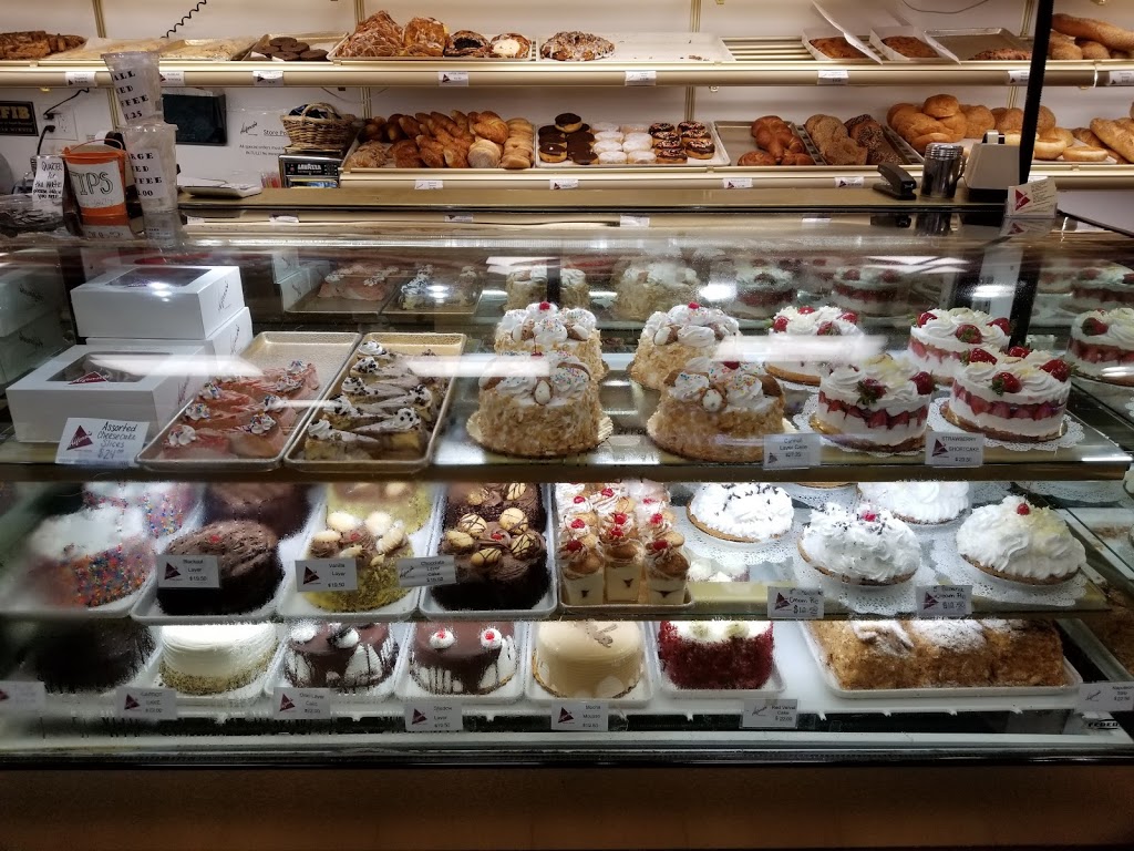 Alfonsos Pastry Shoppe | 1899 Victory Blvd, Staten Island, NY 10314, USA | Phone: (718) 273-8802