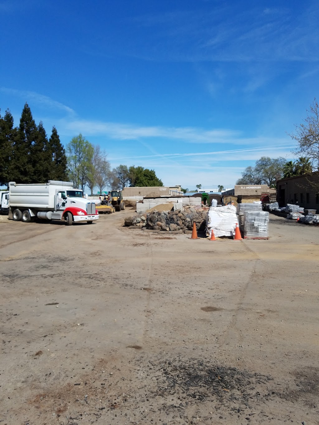Nimbus Landscape Materials | 12137 Folsom Blvd, Rancho Cordova, CA 95742, USA | Phone: (916) 985-2275