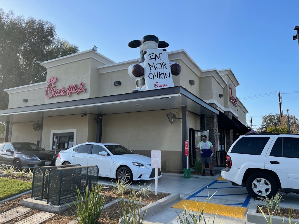 Chick-fil-A | 4895 Candlewood St, Lakewood, CA 90712, USA | Phone: (562) 408-2543