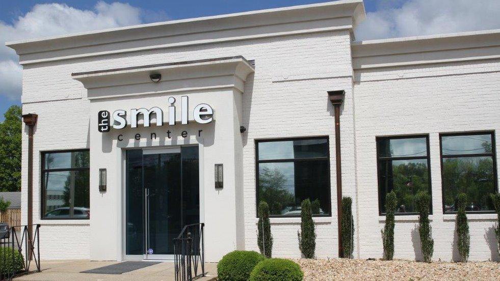 The Smile Center | 7405 New La Grange Rd, Louisville, KY 40222, USA | Phone: (502) 425-6021