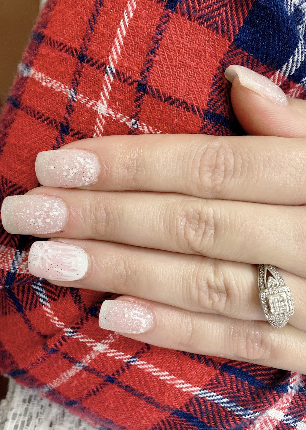 VV Nails (by Verizon and Blazing Onions) | 2809 Bickford Ave g, Snohomish, WA 98290, USA | Phone: (425) 322-5903