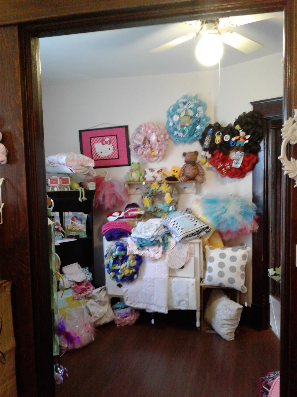 Miss Scarletts Gift Parlor | 775 Main St, Volant, PA 16156, USA | Phone: (724) 533-5515