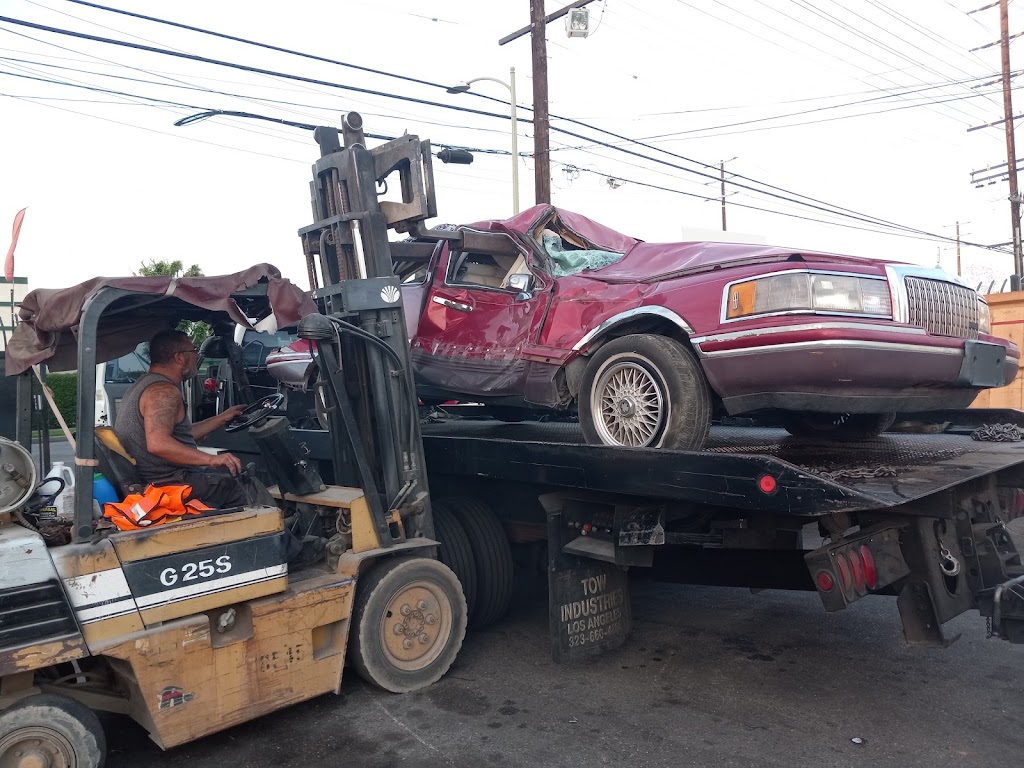 Northridge Auto Wrecking | 18959 Parthenia St, Northridge, CA 91324, USA | Phone: (818) 886-3660