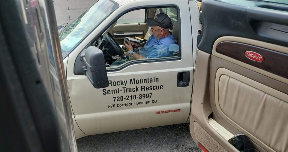 Rocky Mountain Semi Truck Rescue | 465 4th St, Bennett, CO 80102, USA | Phone: (720) 210-3997