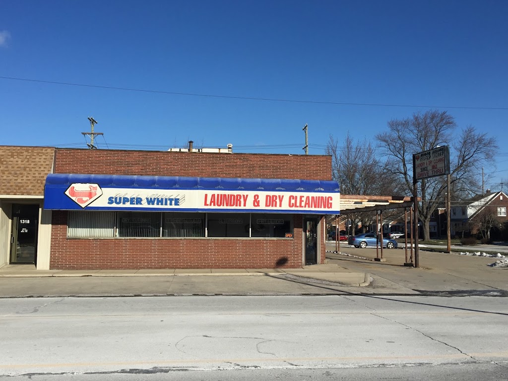 Super-White Drive-In Cleaners | 1306 Ford Ave #3824, Wyandotte, MI 48192, USA | Phone: (734) 282-1868