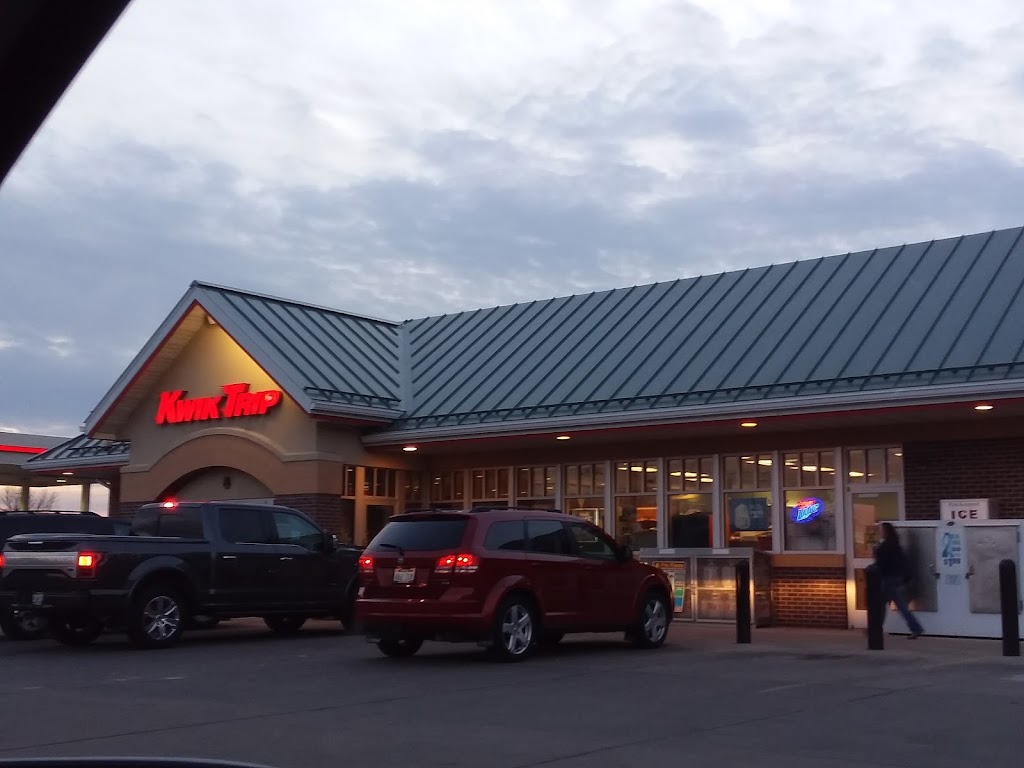 KWIK TRIP #653 | 1223 E Wisconsin St, Portage, WI 53901, USA | Phone: (608) 742-5226