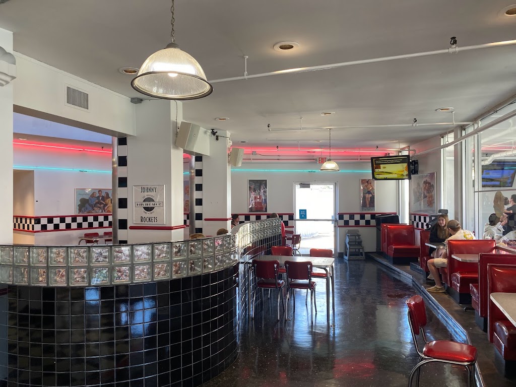 Johnny Rockets | 4900 Six Flags Rd, Pacific, MO 63069, USA | Phone: (636) 938-5300