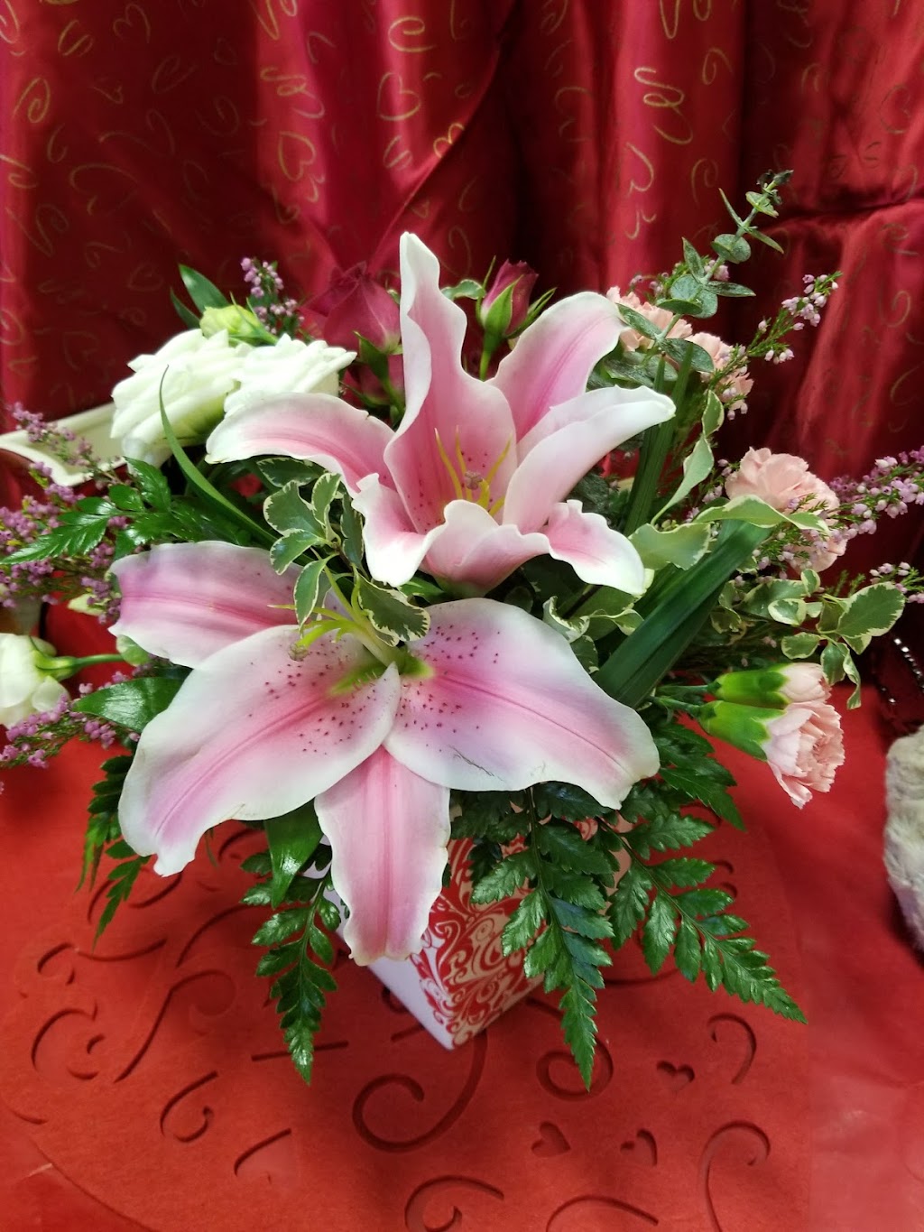 Botanica Flowers and Gifts | 2130-L, New Garden Rd, Greensboro, NC 27410, USA | Phone: (336) 288-1908