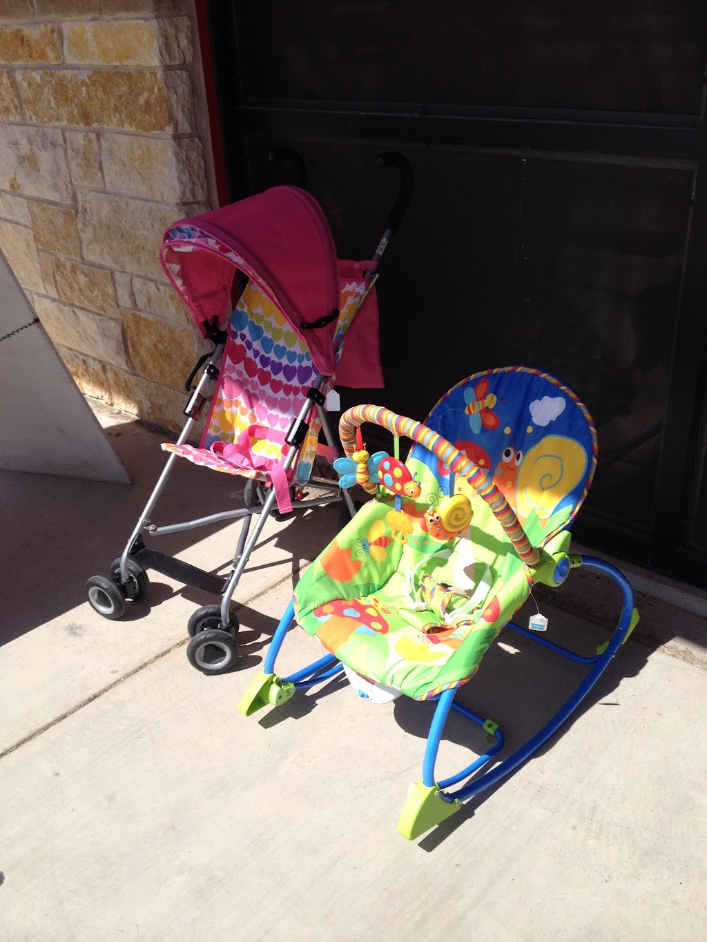 Princess & Frogs Childrens Resale | 2001 S Morgan St Suite #107, Granbury, TX 76048, USA | Phone: (817) 736-6200