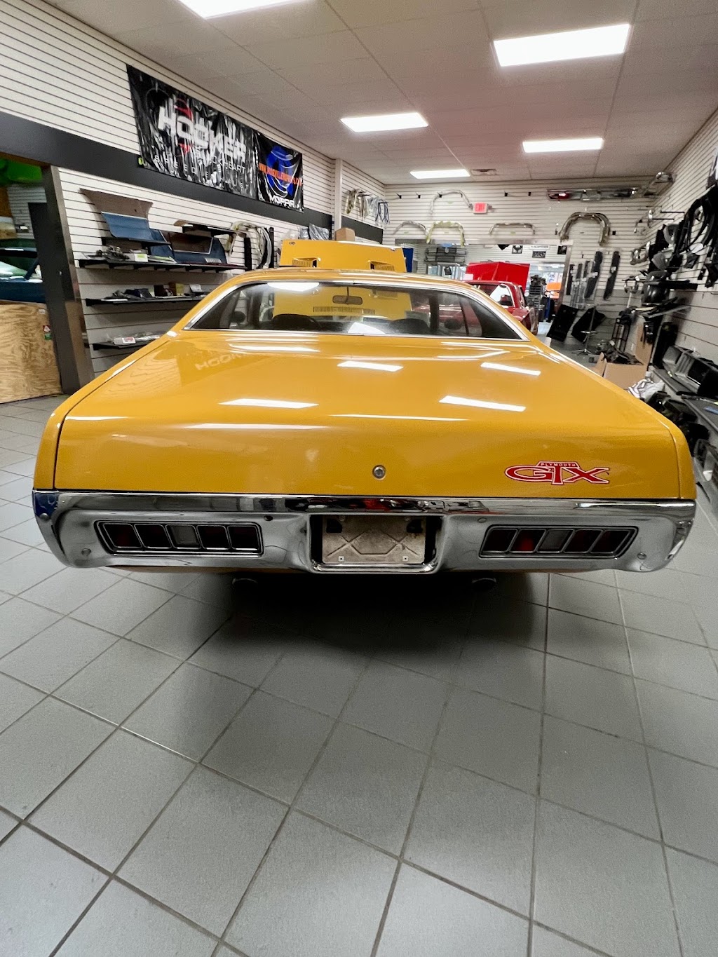 motown mopar guy | 25800 Gratiot Ave, Roseville, MI 48066, USA | Phone: (248) 310-0991