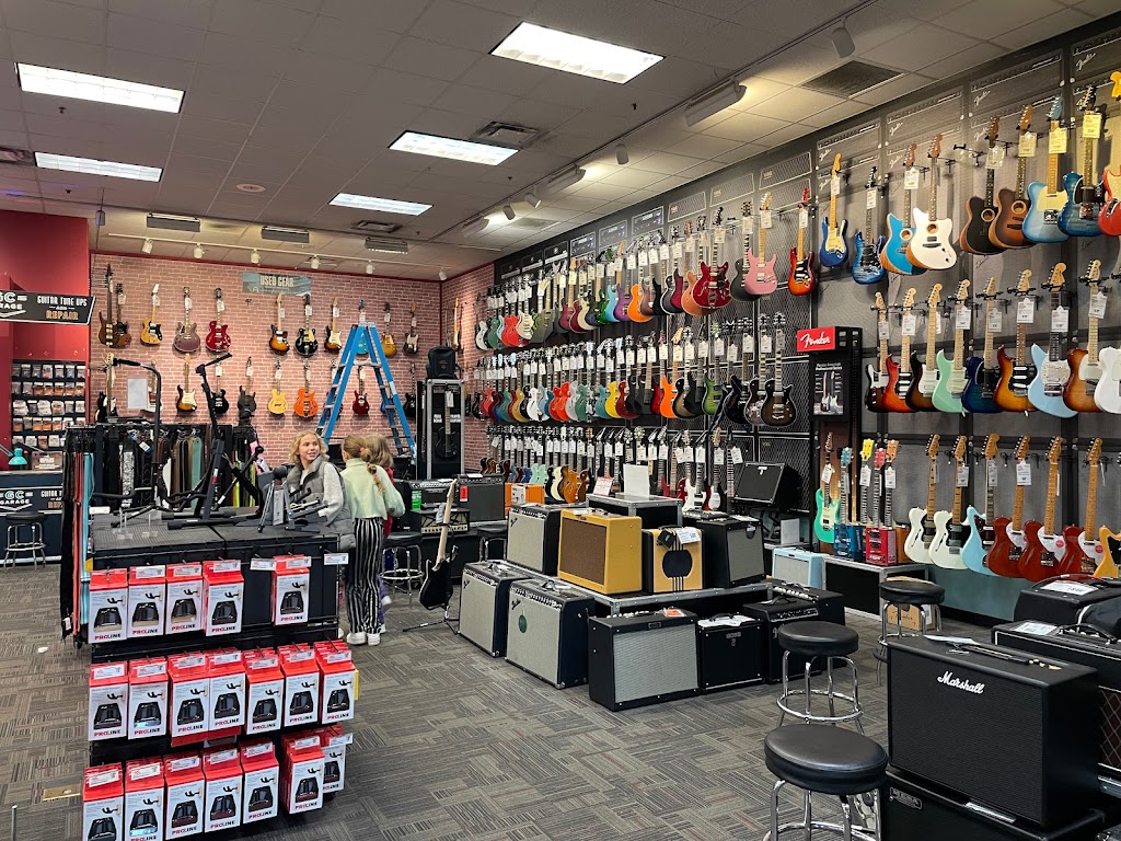 Guitar Center | 2919 S 38th St Suite A, Tacoma, WA 98409, USA | Phone: (253) 474-2900