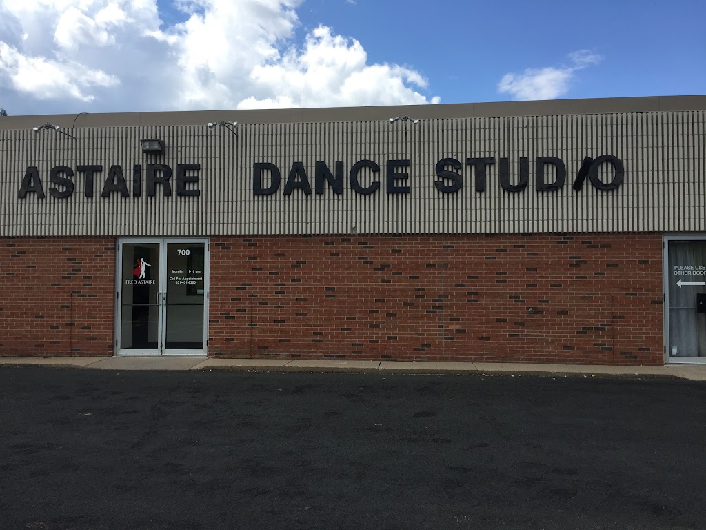 Fred Astaire Dance Studios - South Metro | 1975 Seneca Rd #700, Eagan, MN 55122, USA | Phone: (651) 451-6300