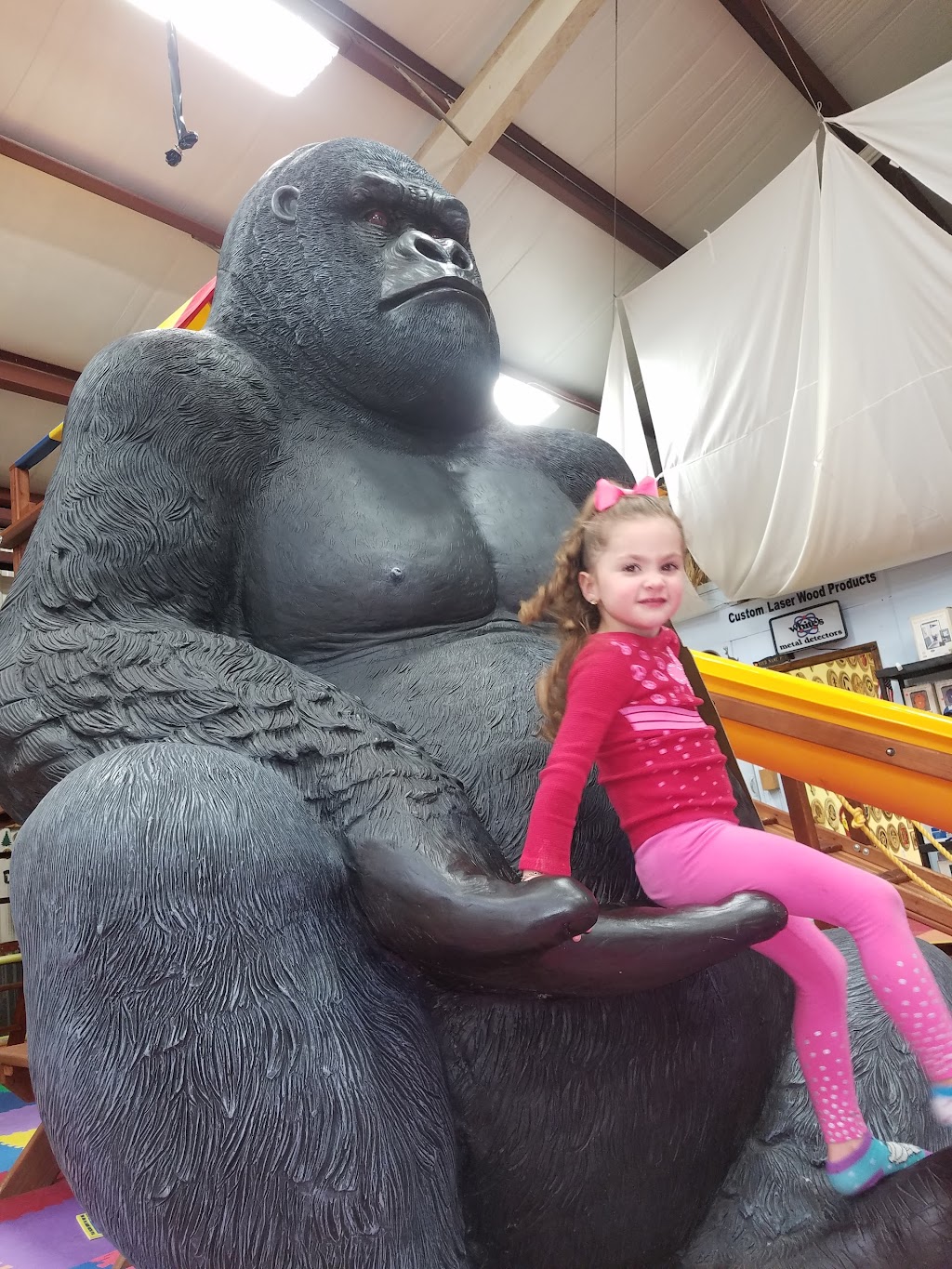 Awesome Outdoor Products | 13720 Aiken Rd, Louisville, KY 40245, USA | Phone: (502) 266-0058