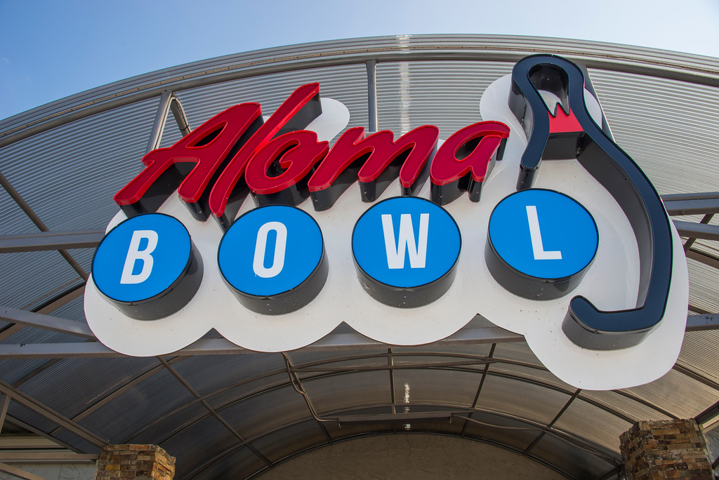 Aloma Bowl | 2530 Aloma Ave, Winter Park, FL 32792, USA | Phone: (407) 671-8675