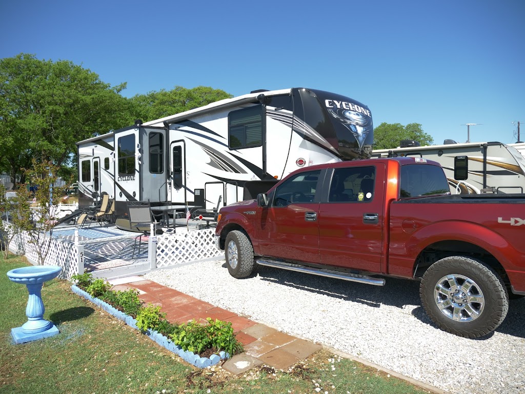 Clean Living RV Park | 14557 Farm to Market Rd 730 N, Azle, TX 76020, USA | Phone: (817) 813-8050